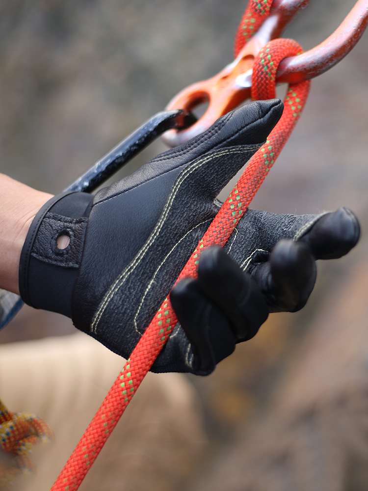 Guanti da esterno Downhill Tro - Outdoor Sport Gloves recensione e prezzo